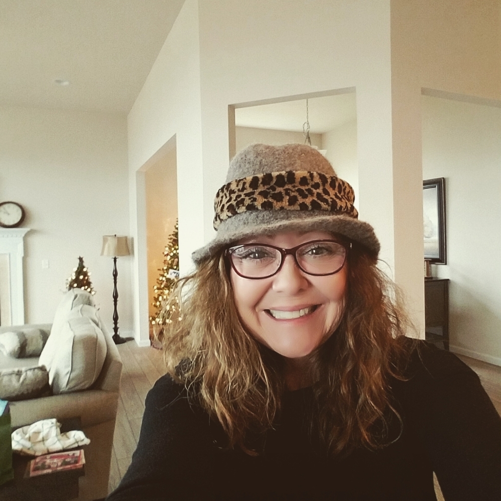 Meet your Posher, Sandi